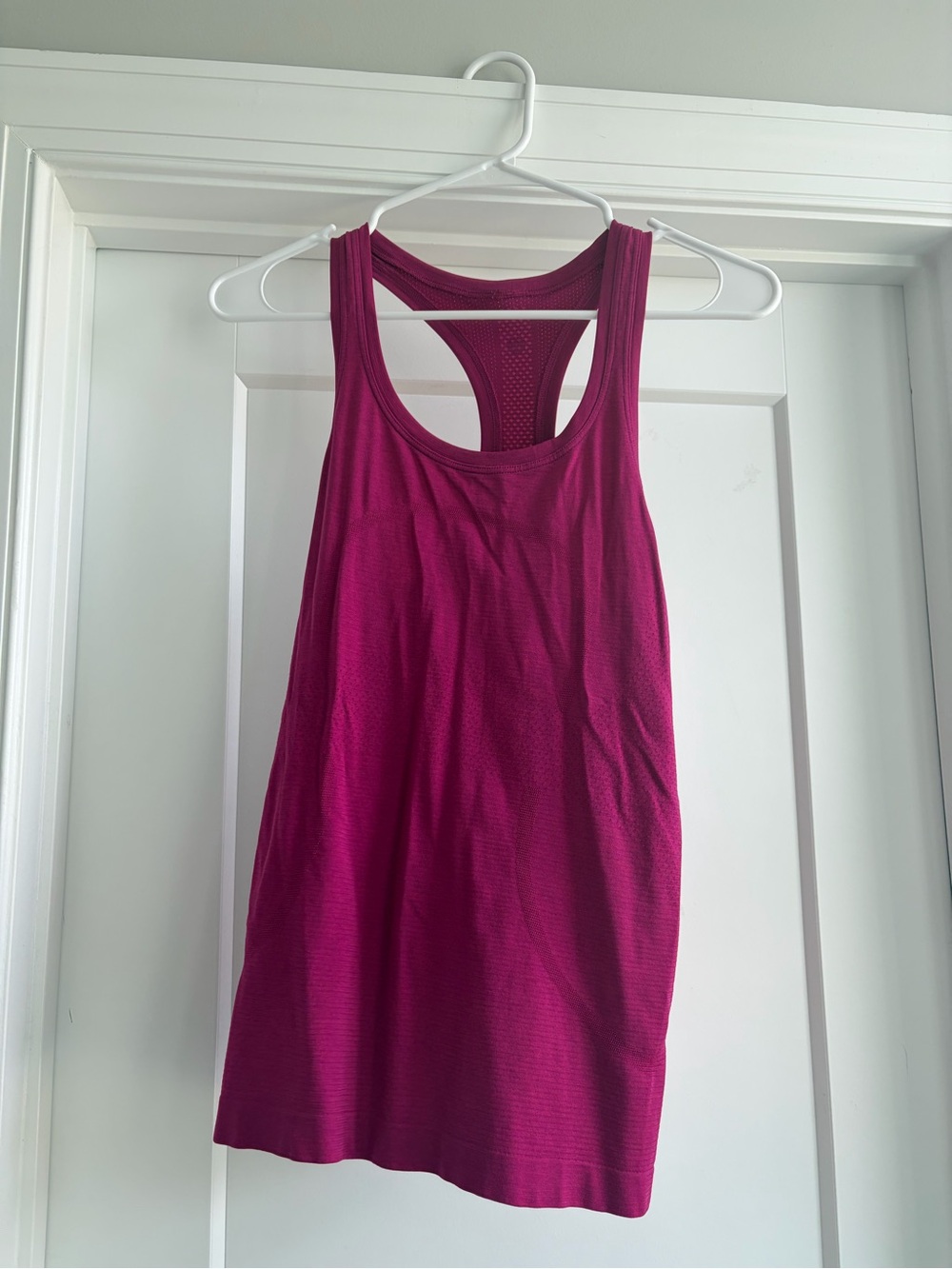 Lululemon Women’s Swiftly Tank Top Pink Purple Size 4